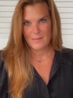 シャーリーン・カガーン、LMSW